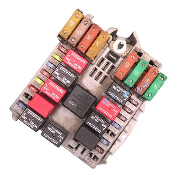 Caixa Fusivel Fiat Linea 51870025 1.6 16v Flex 2013